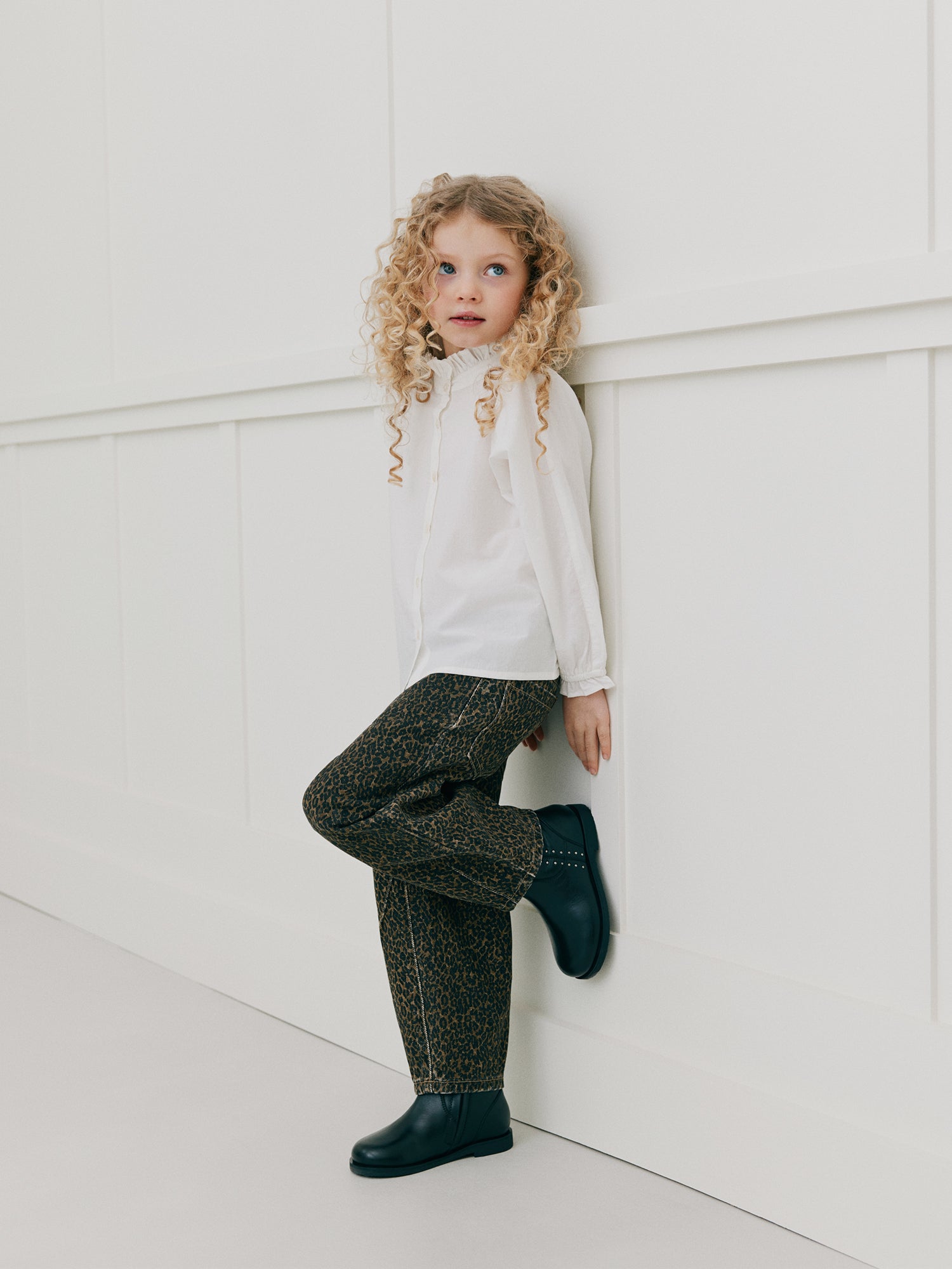 Sofie Schnoor KIDS ESMAKB SKJORTE Skjorte 0101 Off white