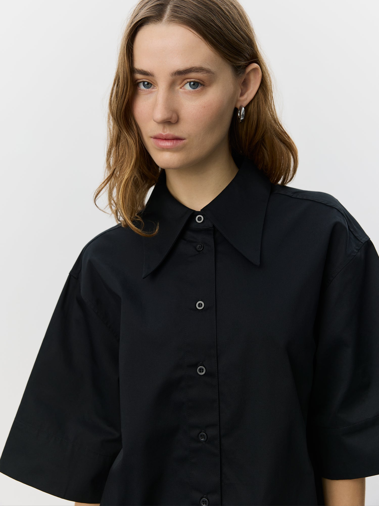 Sofie Schnoor WOMEN HARVEYSW OVERSIZE KORTÆRMET SKJORTE Skjorte 1000 Black