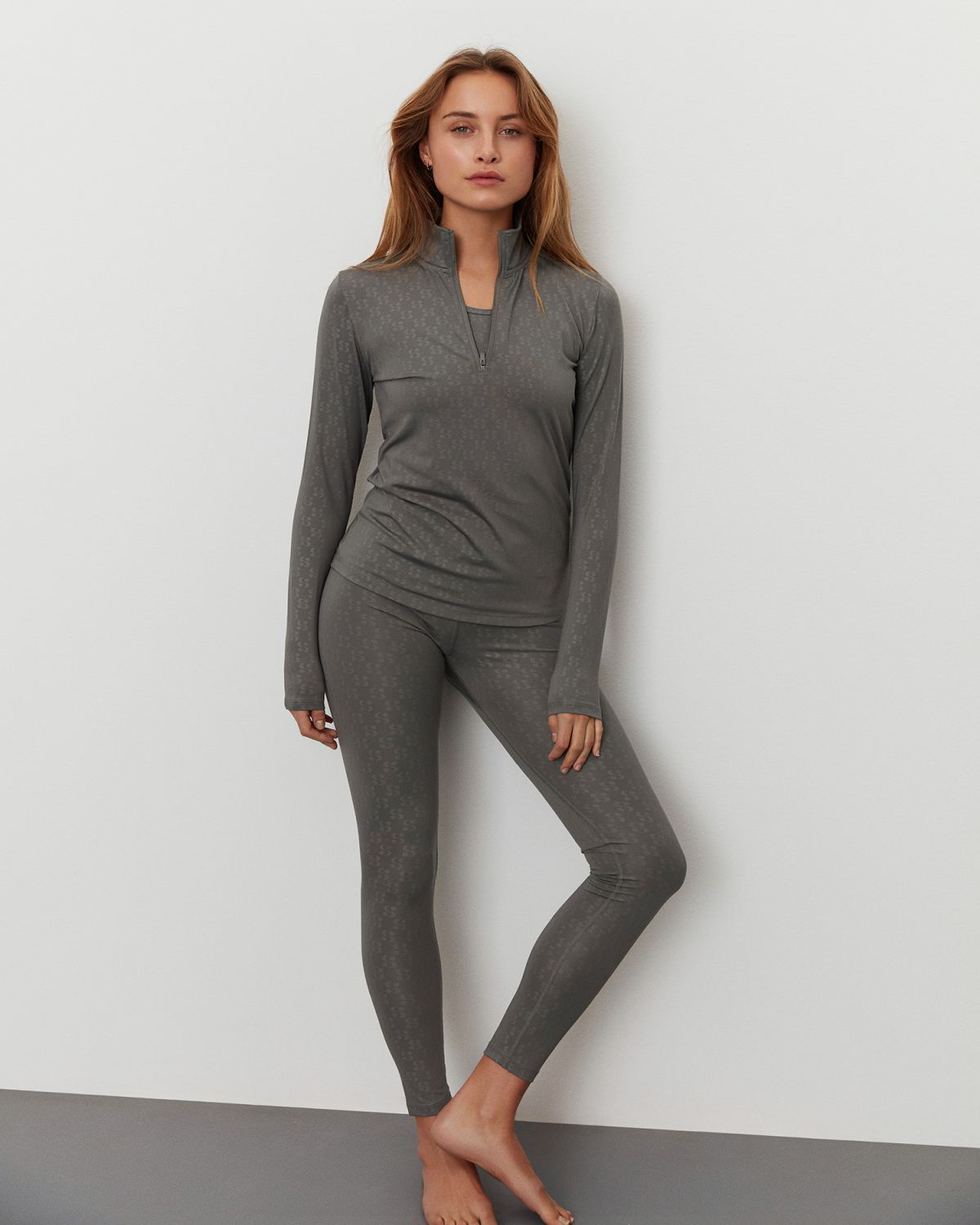 Sofie Schnoor SPORT MALLORYSW T-SHIRT LONG SLEEVE T-shirt lang ærmet 8043 Charcoal Grey