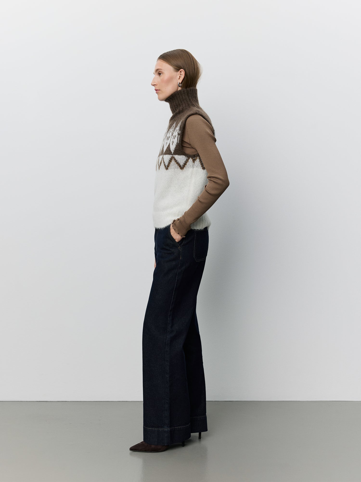 Sofie Schnoor WOMEN VILDASW HØJHALSET STRIK VEST Strik 9144 Off White - Brown