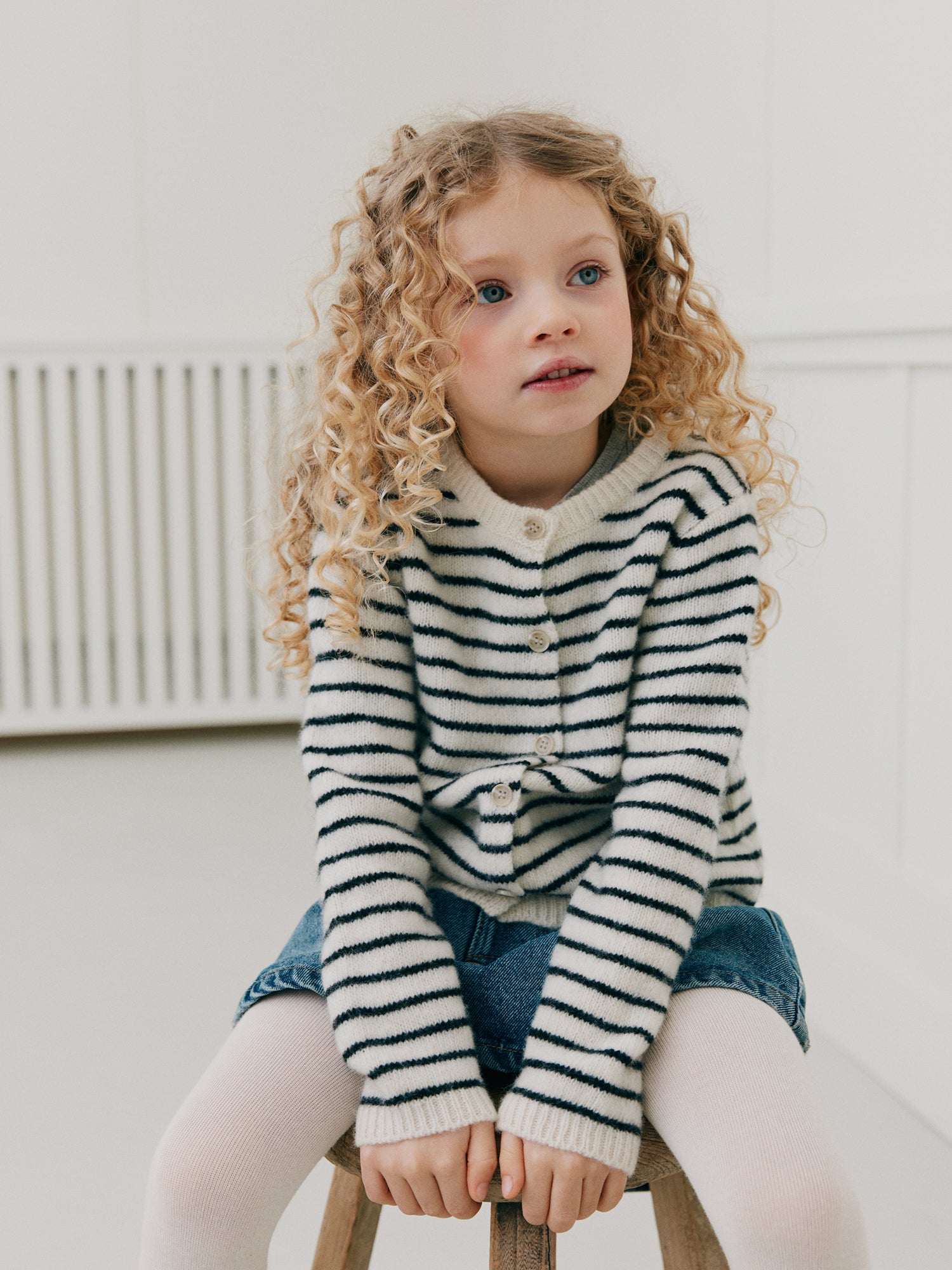Sofie Schnoor KIDS CISSEKB CARDIGAN Cardigan 0140 Off White Striped
