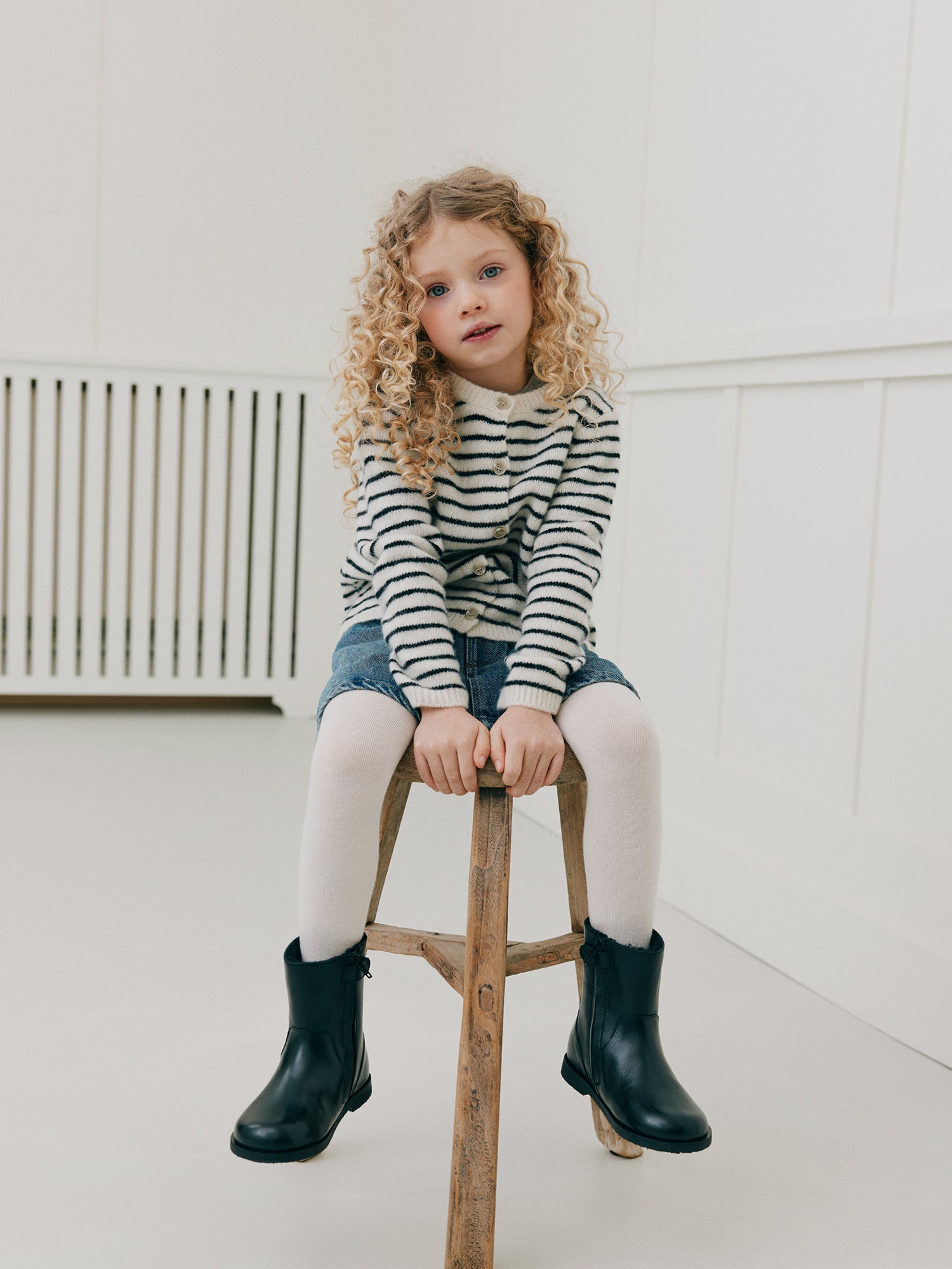 Sofie Schnoor KIDS CISSEKB CARDIGAN Cardigan 0140 Off White Striped