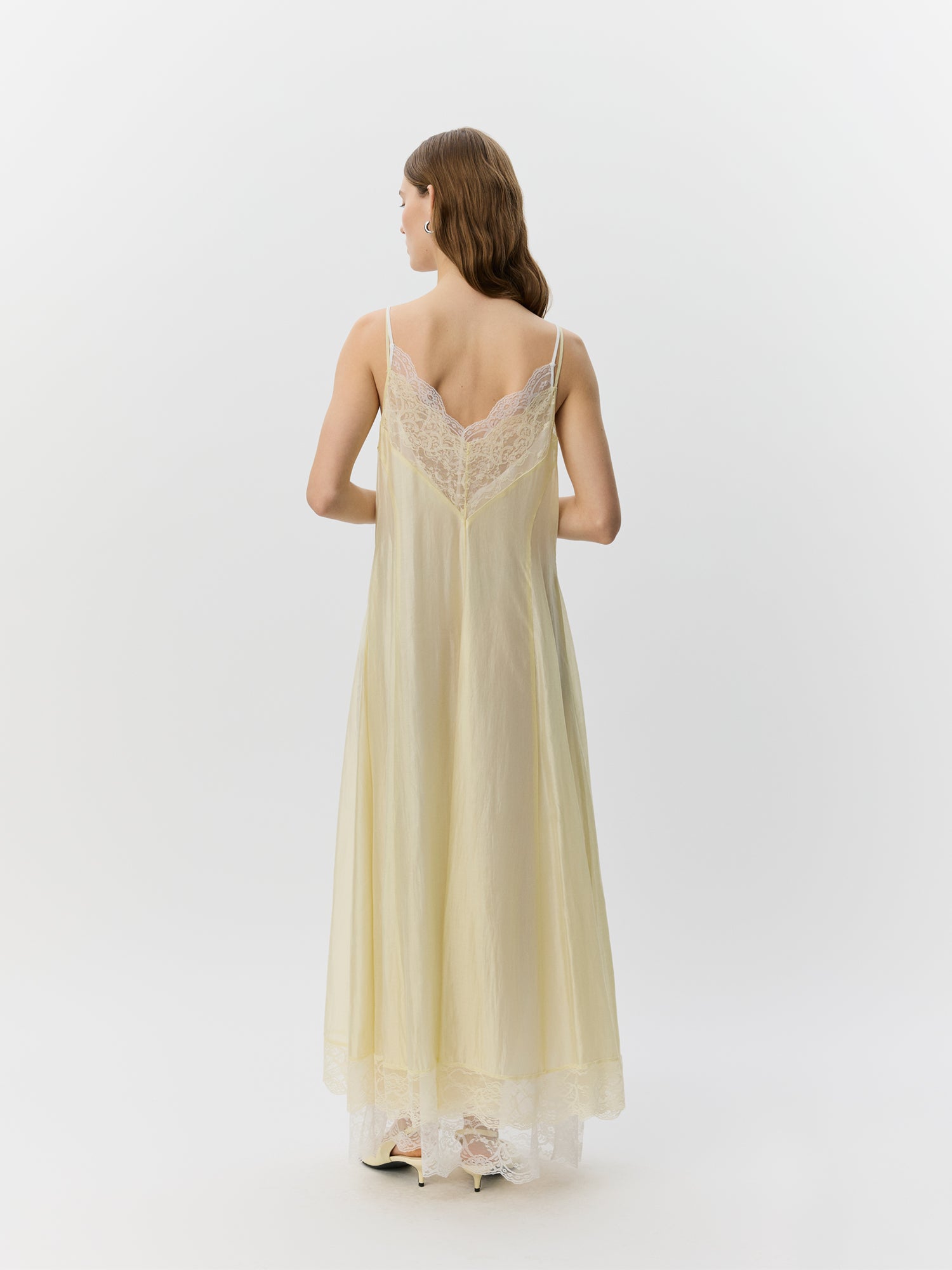 Sofie Schnoor WOMEN ESMASW KJOLE MED BLONDE DETALJER Kjole 0158 Creme Yellow
