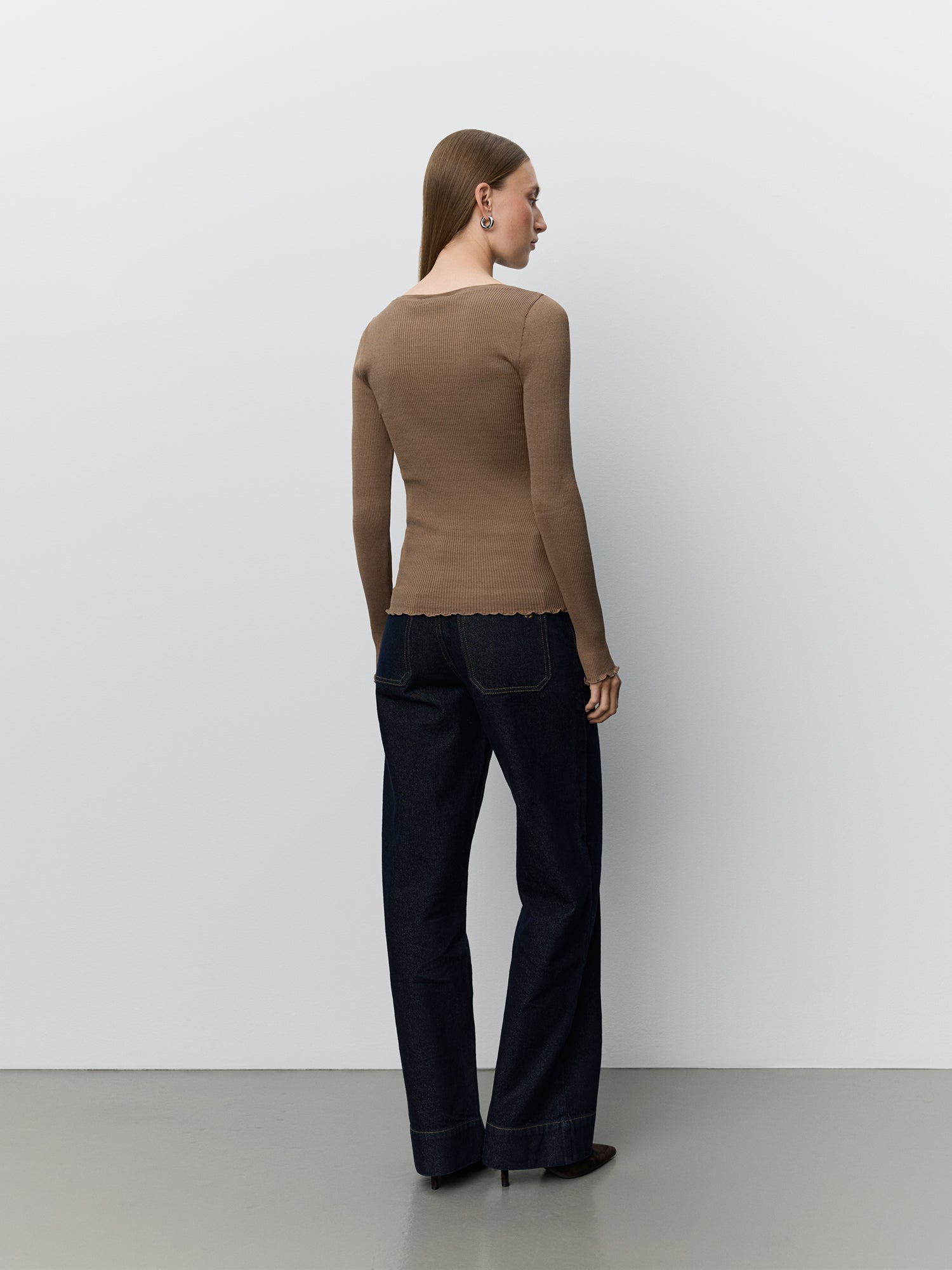 Sofie Schnoor WOMEN IRISASW LANGÆRMET T-SHIRT T-shirt lang ærmet 9099 Middle Brown