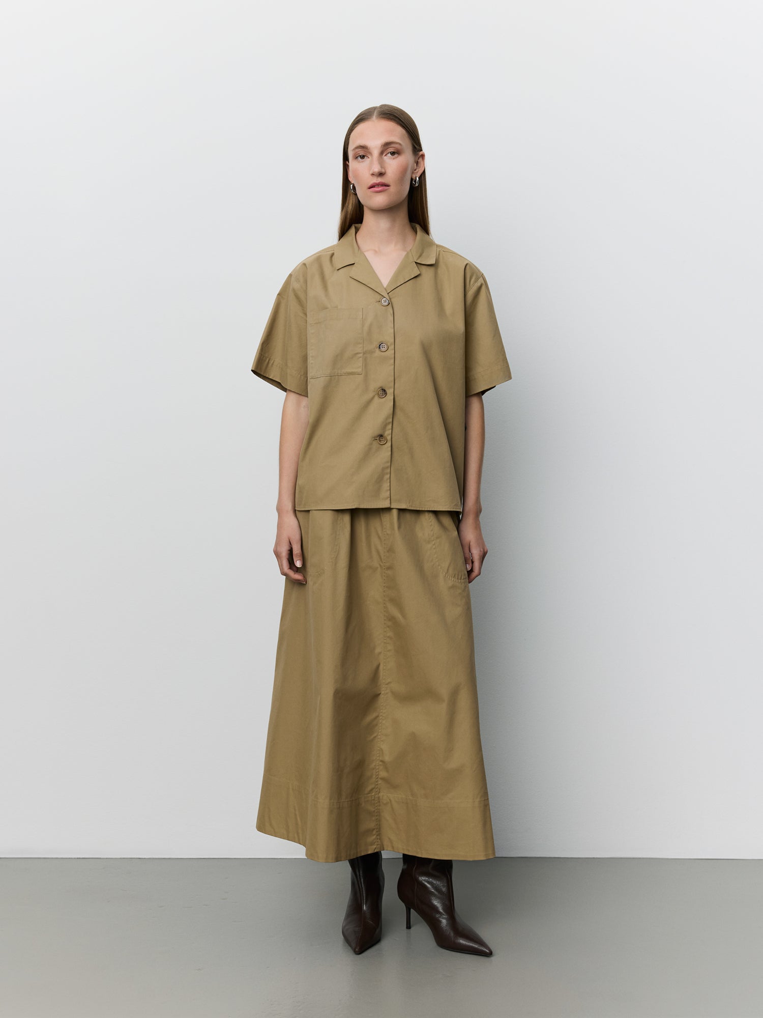 Sofie Schnoor WOMEN MAVIRASW KORTÆRMET SKJORTE Skjorte 7055 Light brown