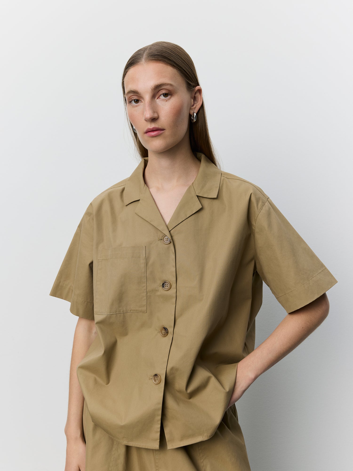 Sofie Schnoor WOMEN MAVIRASW KORTÆRMET SKJORTE Skjorte 7055 Light brown