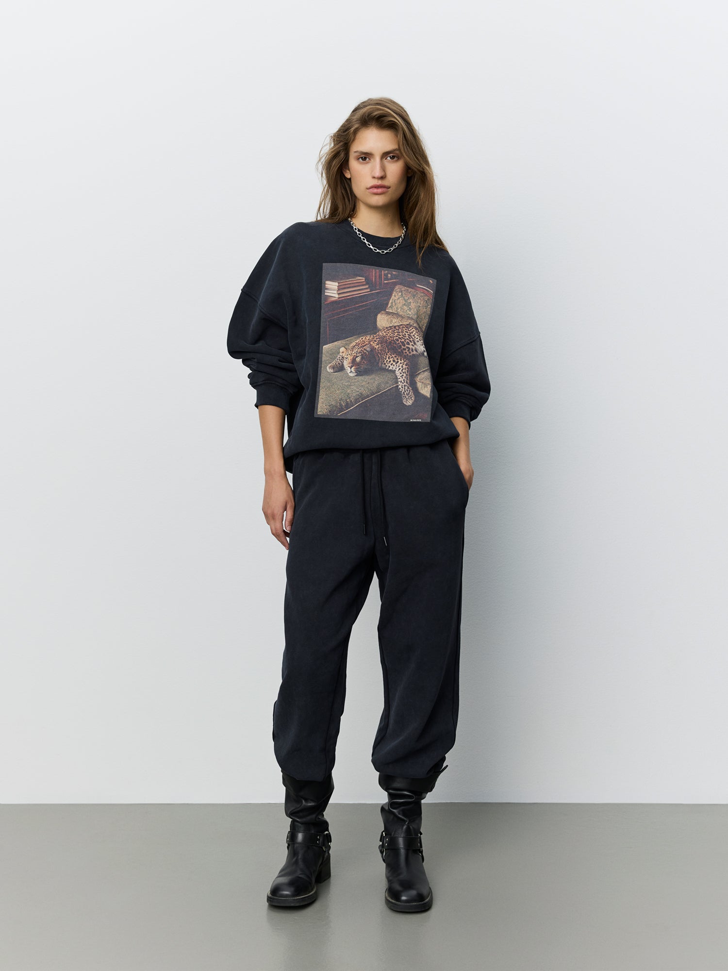 Sofie Schnoor WOMEN PAROSSW OVERSIZE SWEATSHIRT Sweatshirt 1015 Washed black