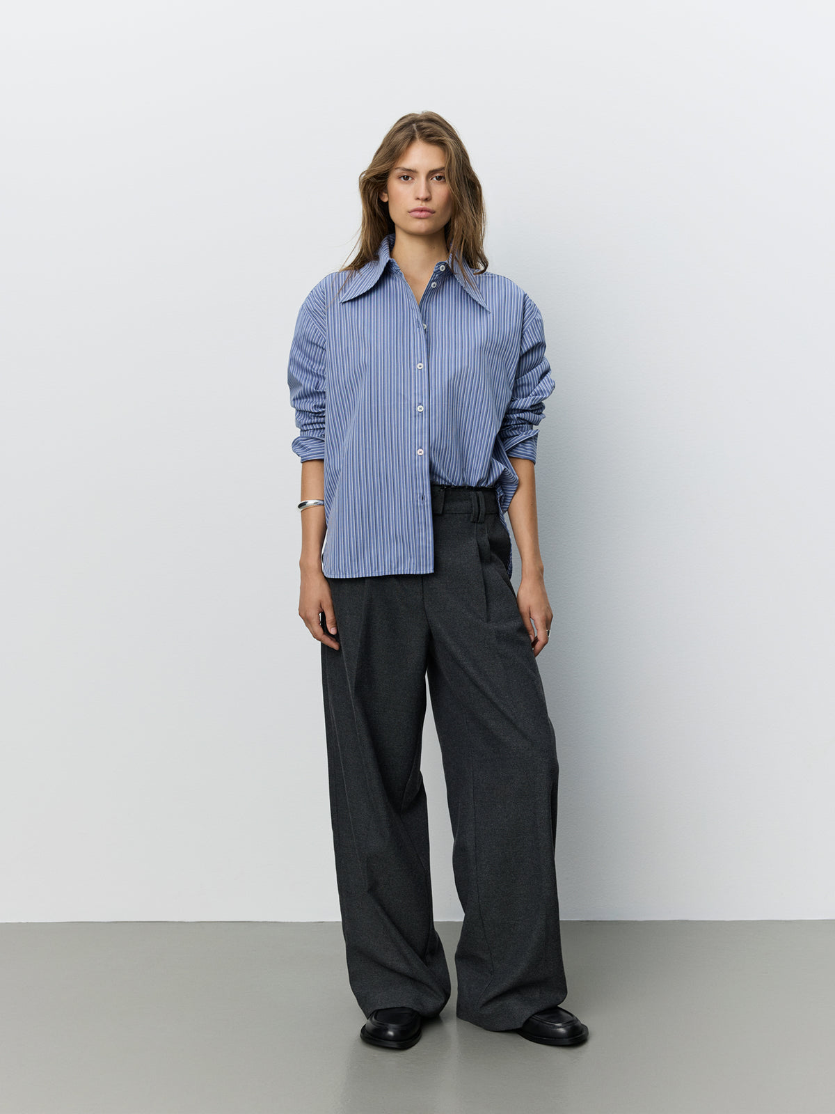 LOOK 09