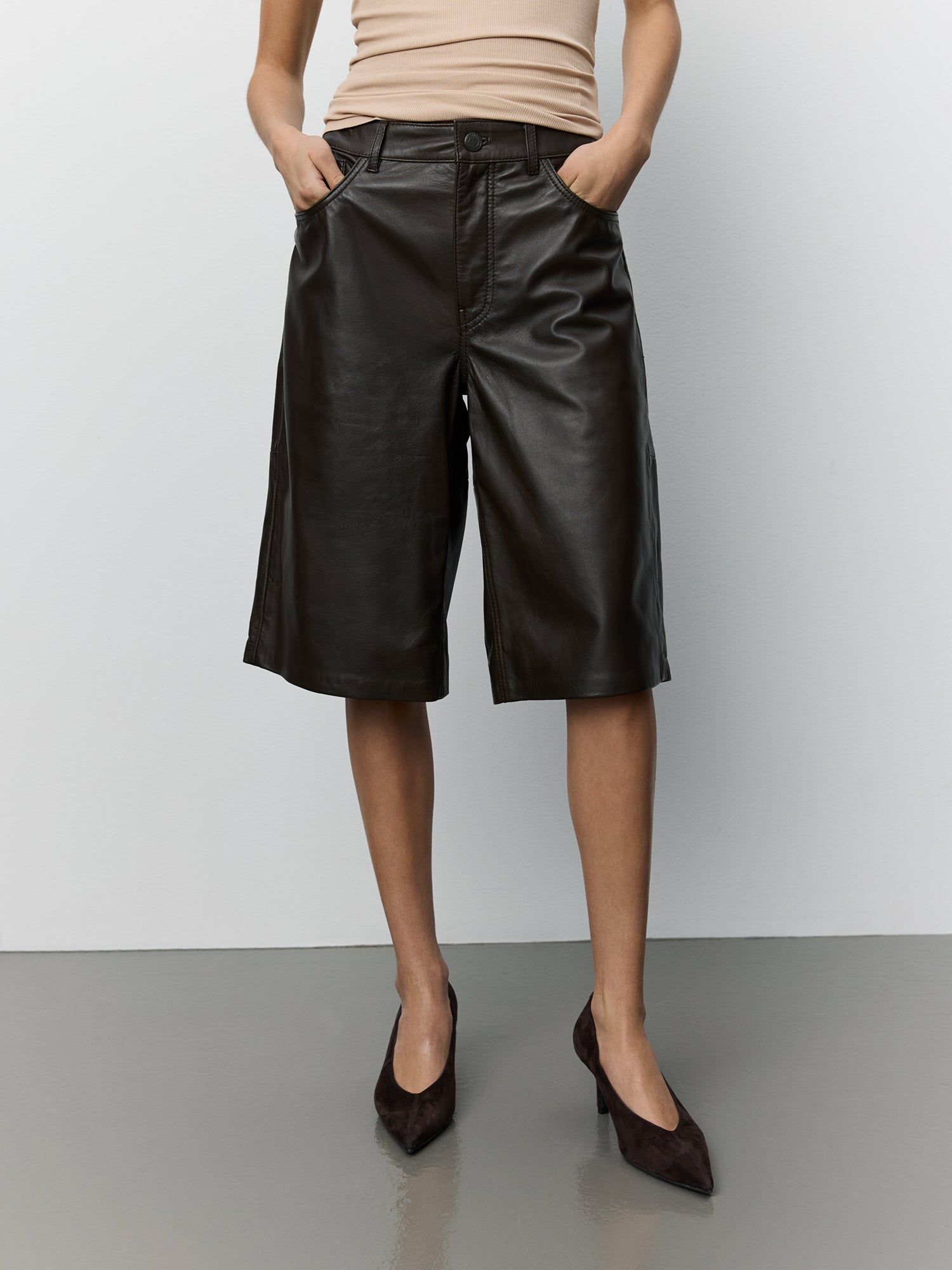 Sofie Schnoor WOMEN VOKESW LÆDERSHORTS Shorts 7025 Dark brown